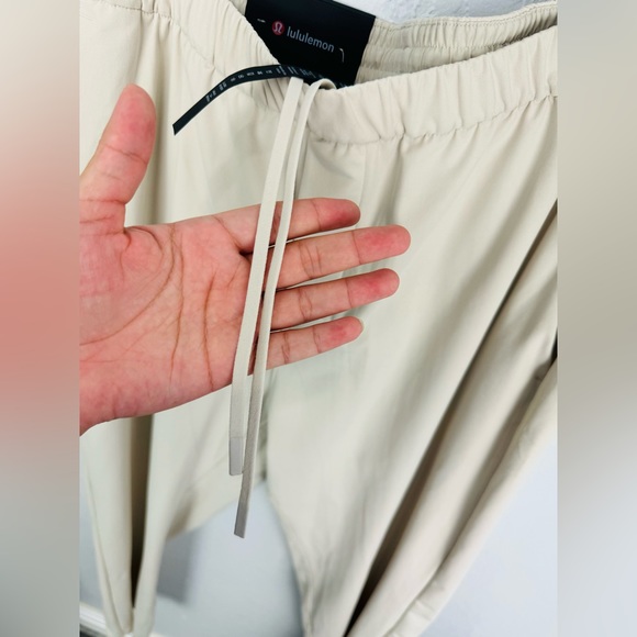 NWT lululemon ABC Pull-On Pant XL Light tan (Trench) Relaxed Tapered Fit - Picture 14 of 15